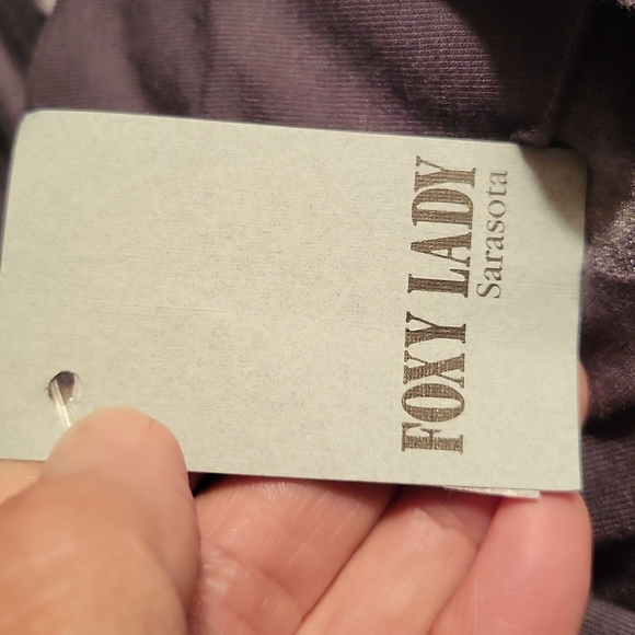 Tana + Bee, small - Picture 5 of 5